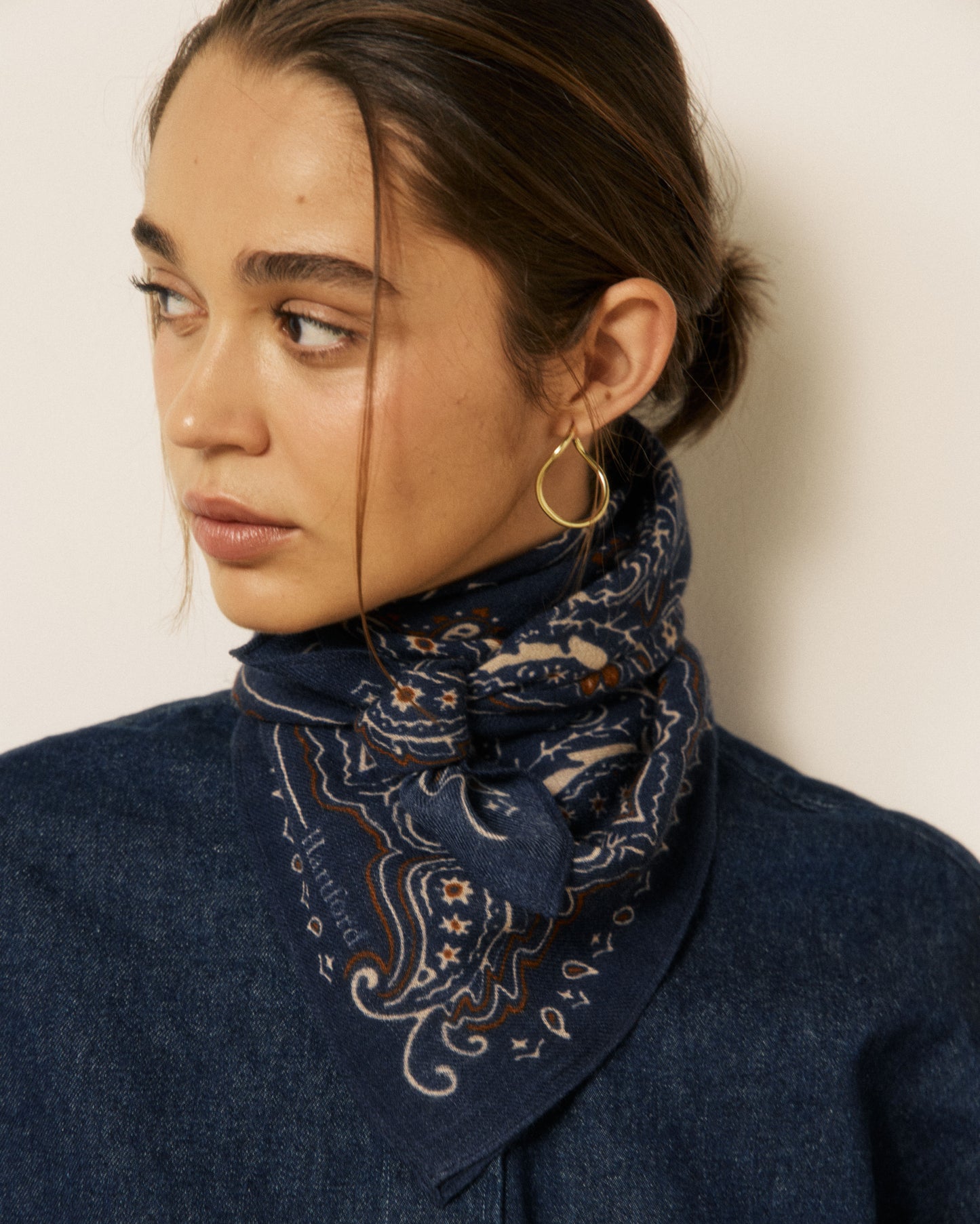 Echarpe Femme en Laine imprimé Bleu Marine Bandana