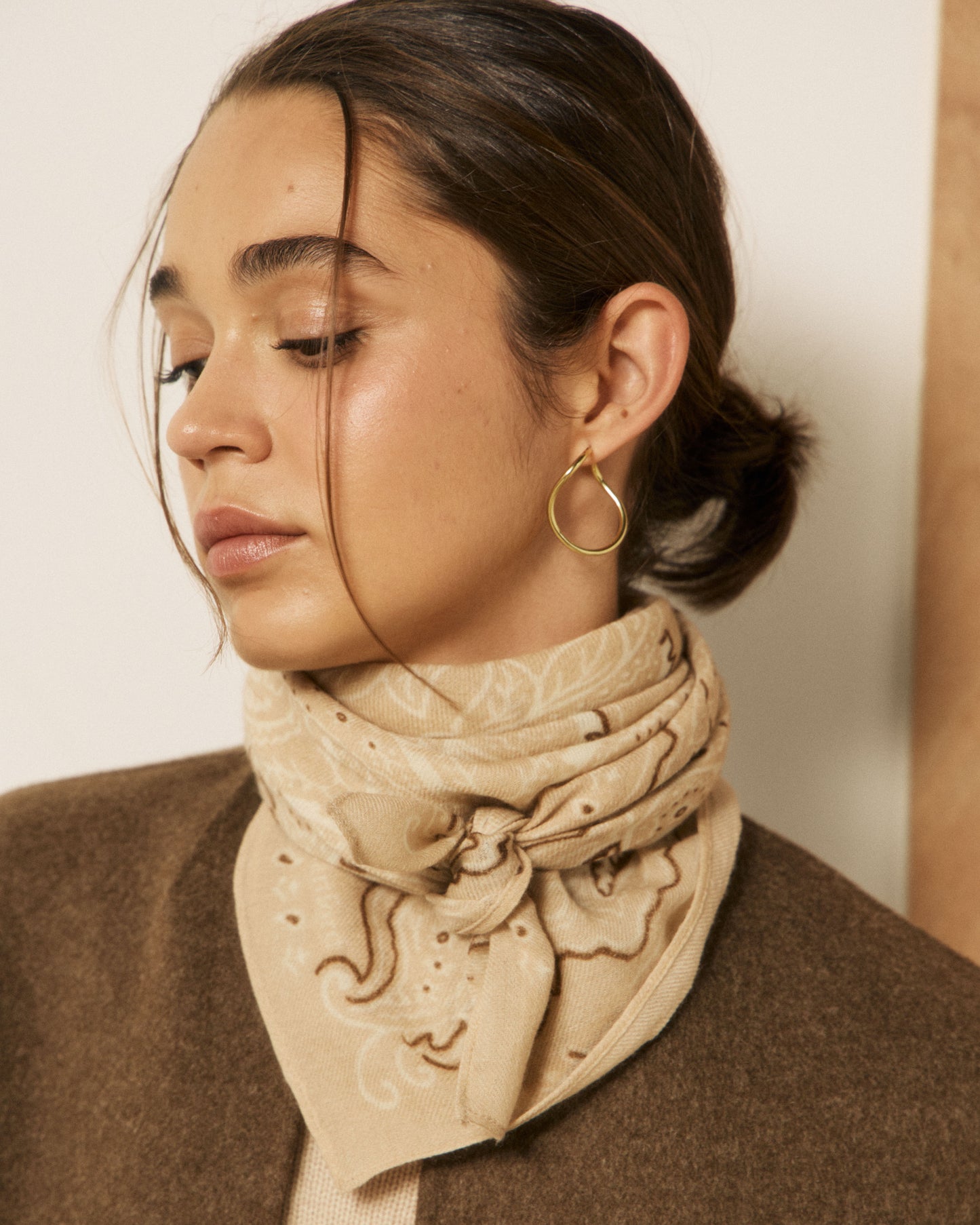 Echarpe Femme en Laine imprimé Beige Bandana