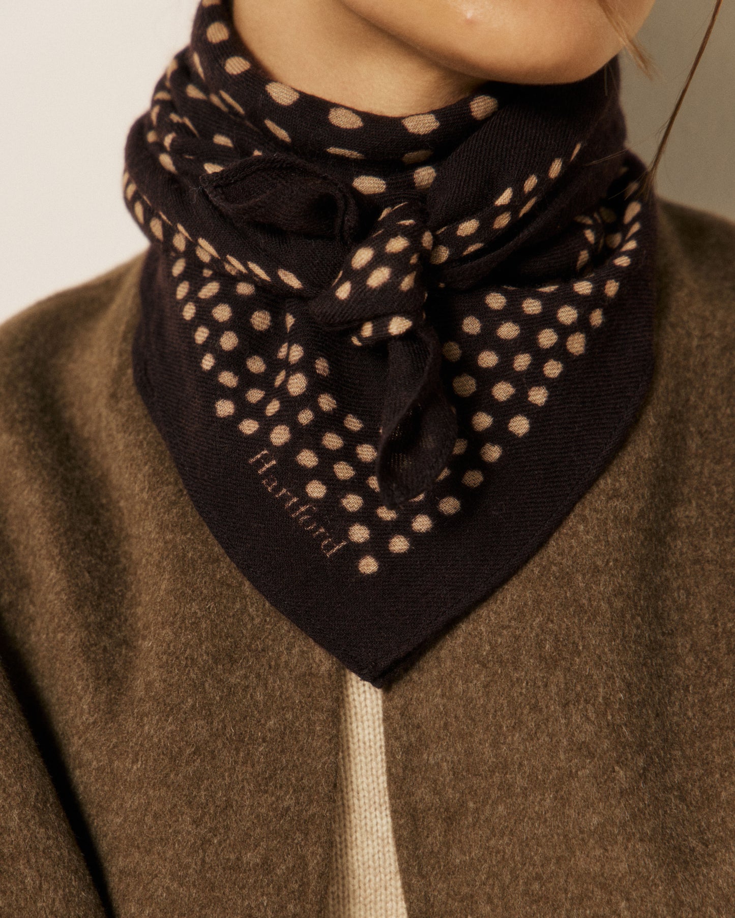 Echarpe Femme en Laine à Pois Chocolat Bandana