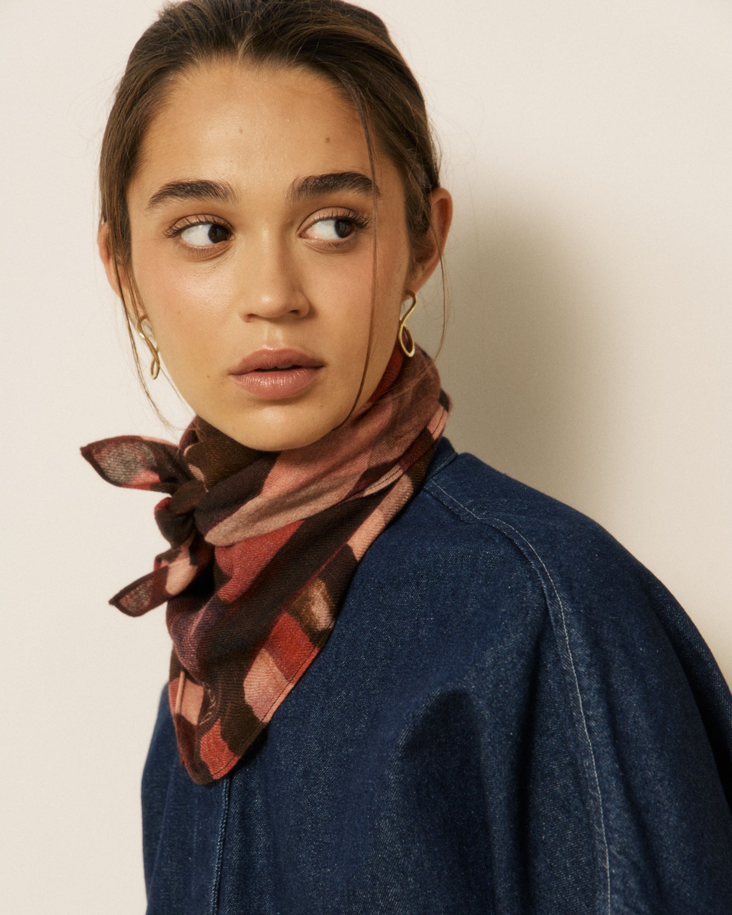 Echarpe Femme en Laine imprimé Géométrique Rose Bandana