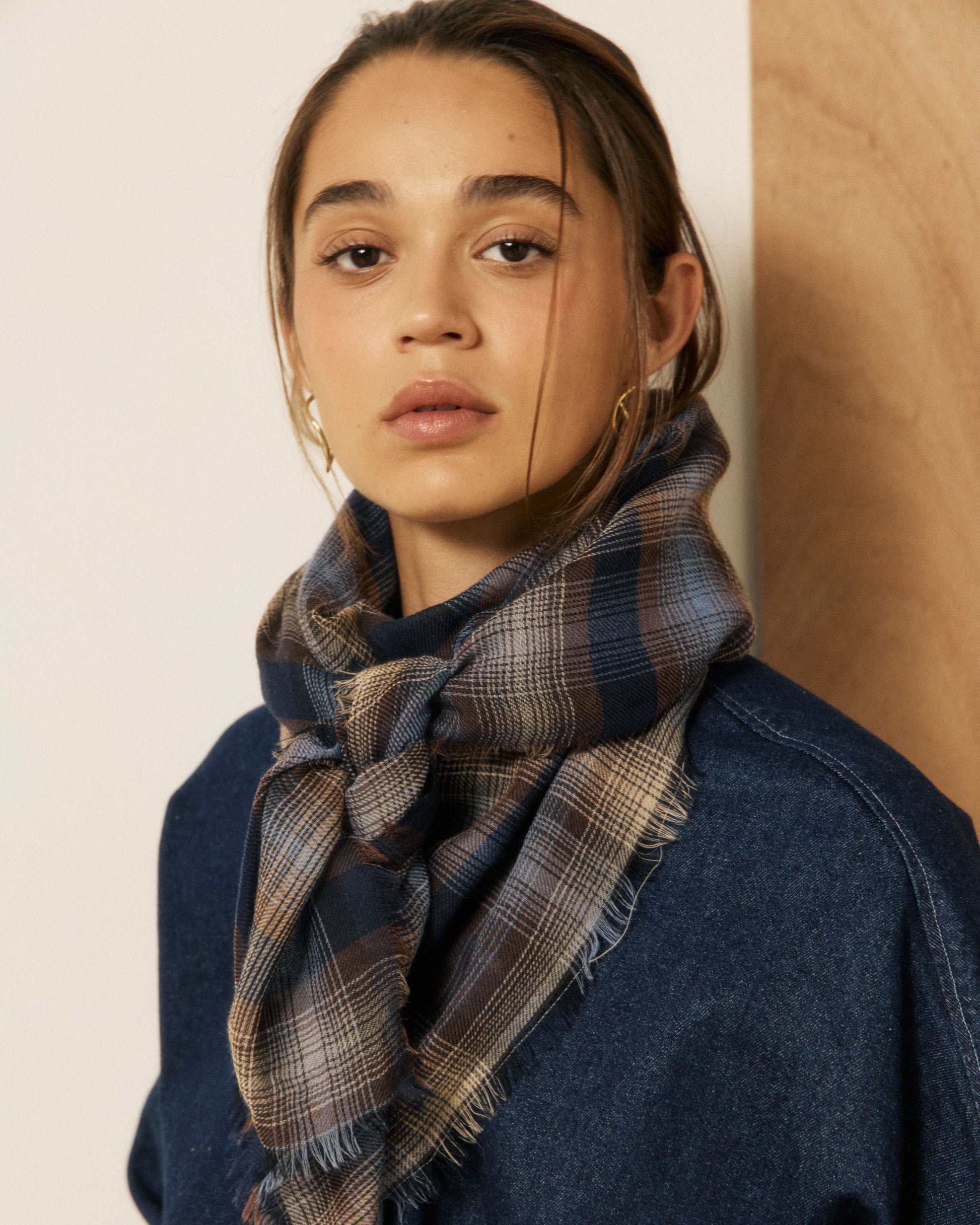 Echarpe Femme en Laine à Carreaux Bleu & Ecru