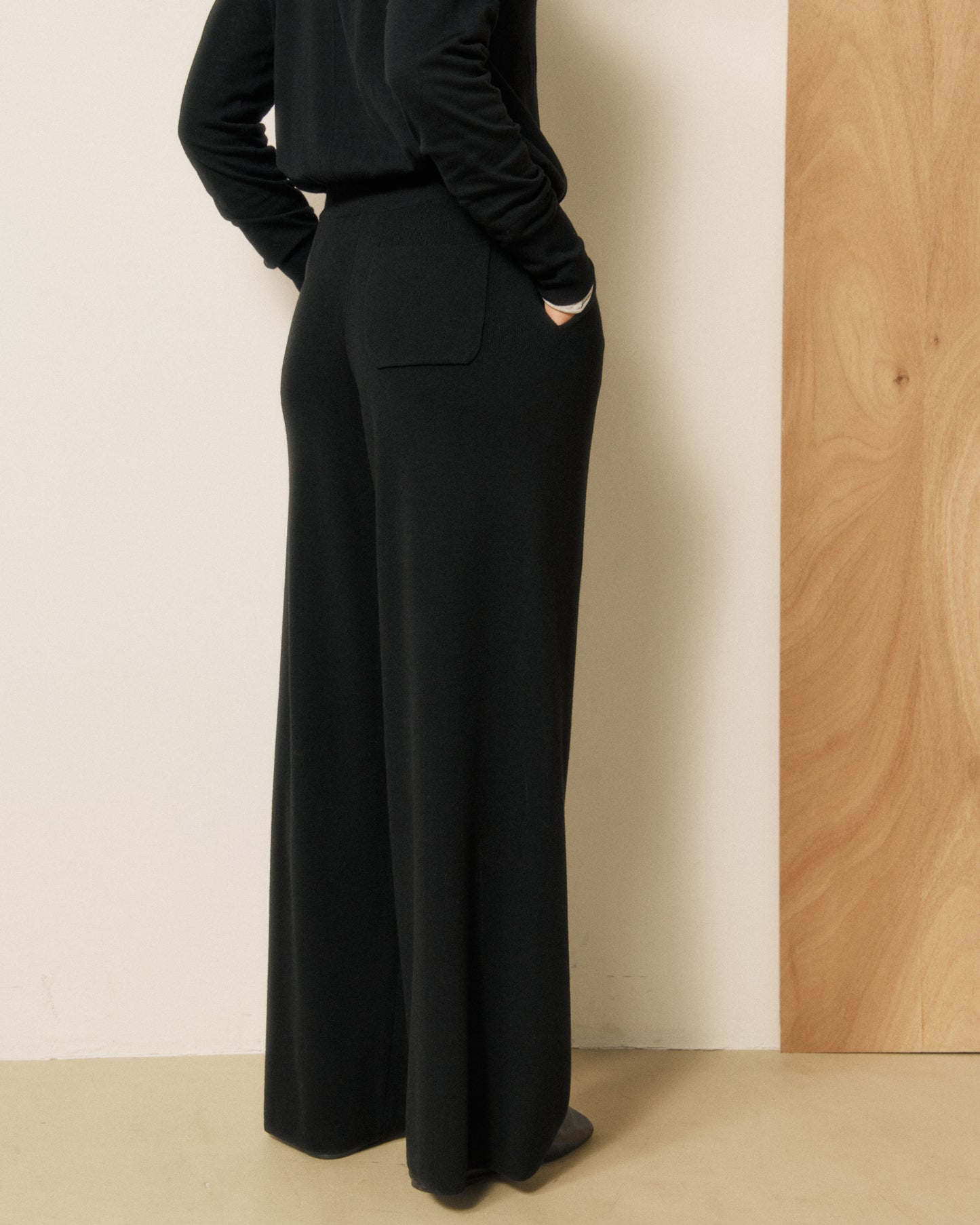 Pantalon Femme en Laine Mérinos Noir Mever