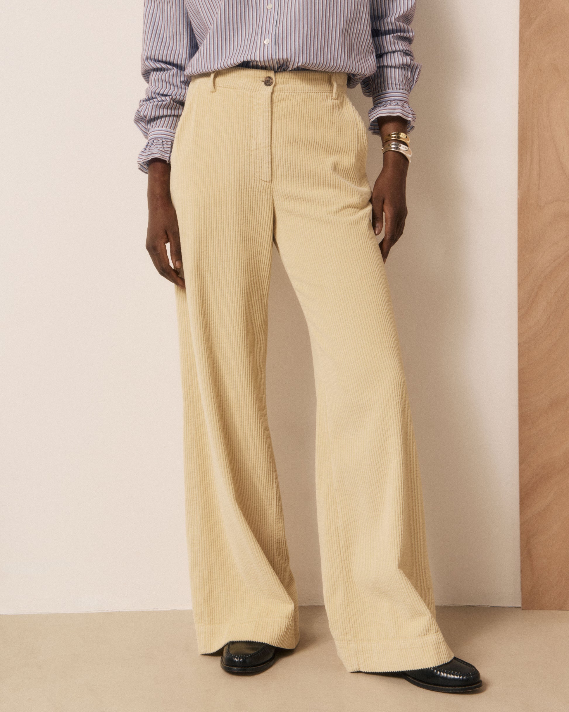 Pantalon Femme en Velours Côtelé Seersucker Jaune Parade