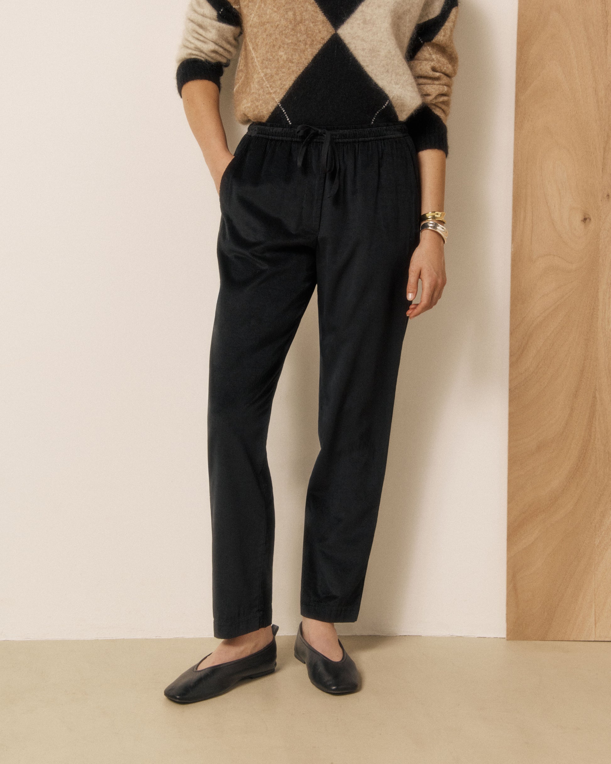 Pantalon Femme en Velours Côtelé Noir Perline