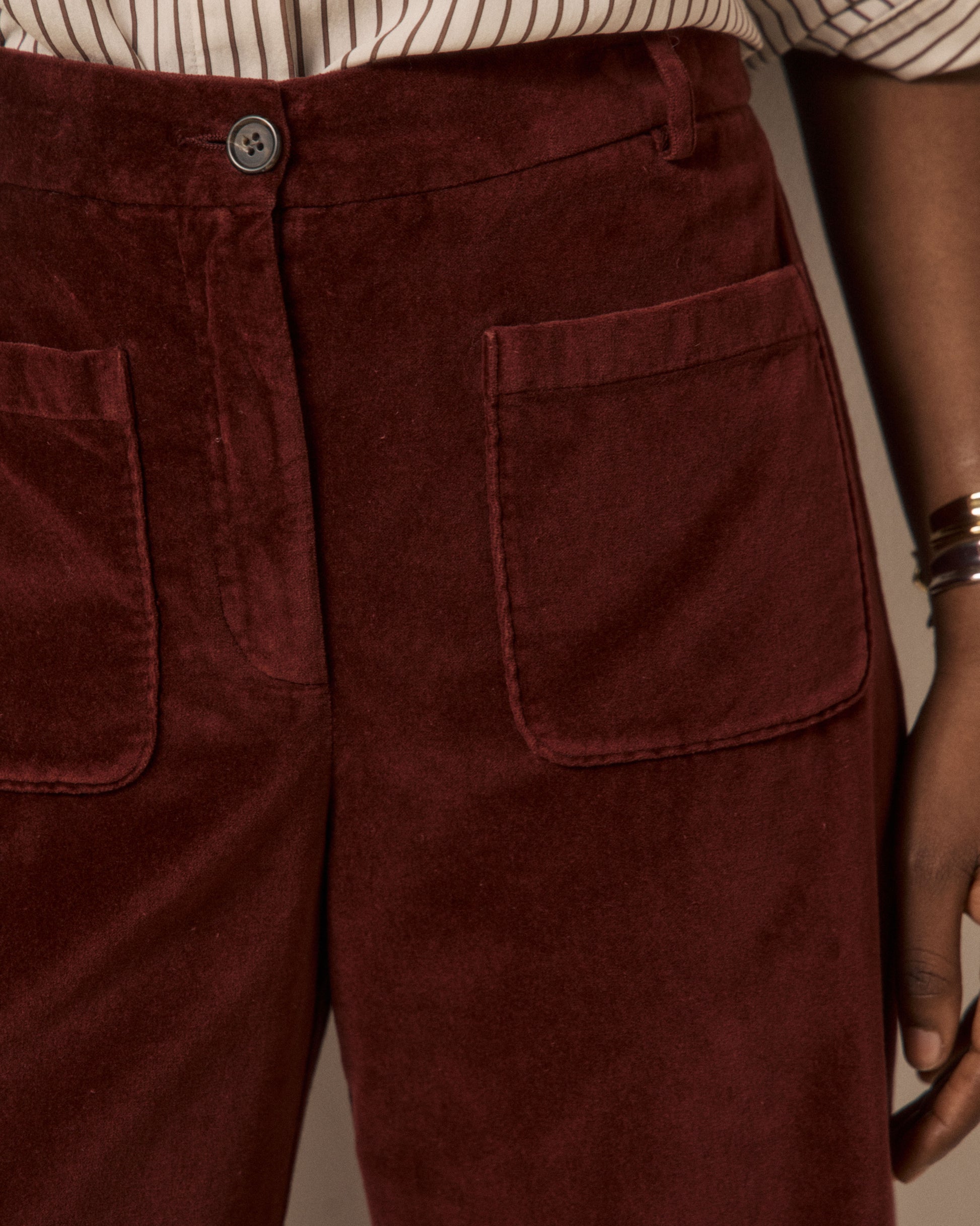 Pantalon Femme en Velours Lisse Bordeaux Poli