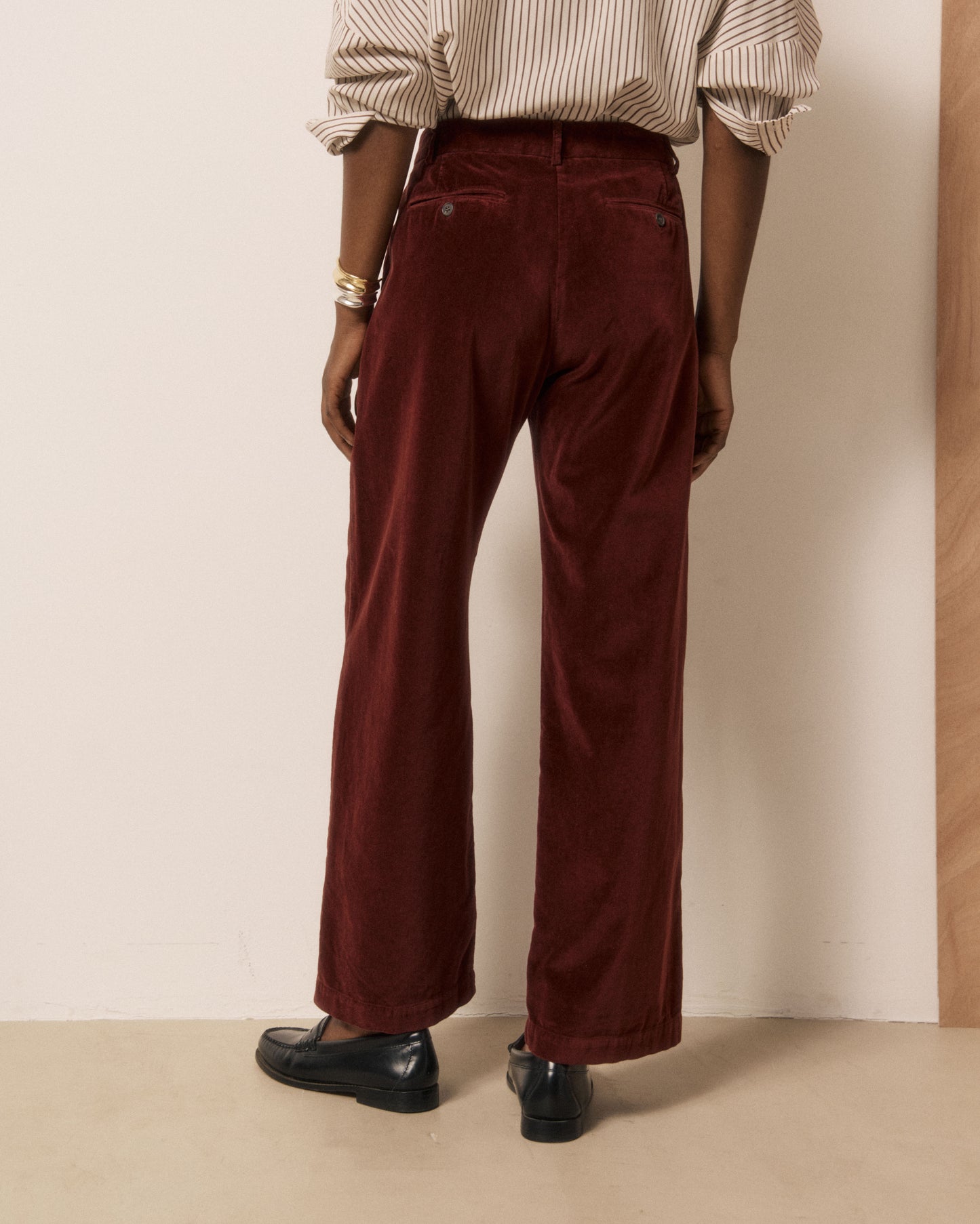 Pantalon Femme en Velours Lisse Bordeaux Poli