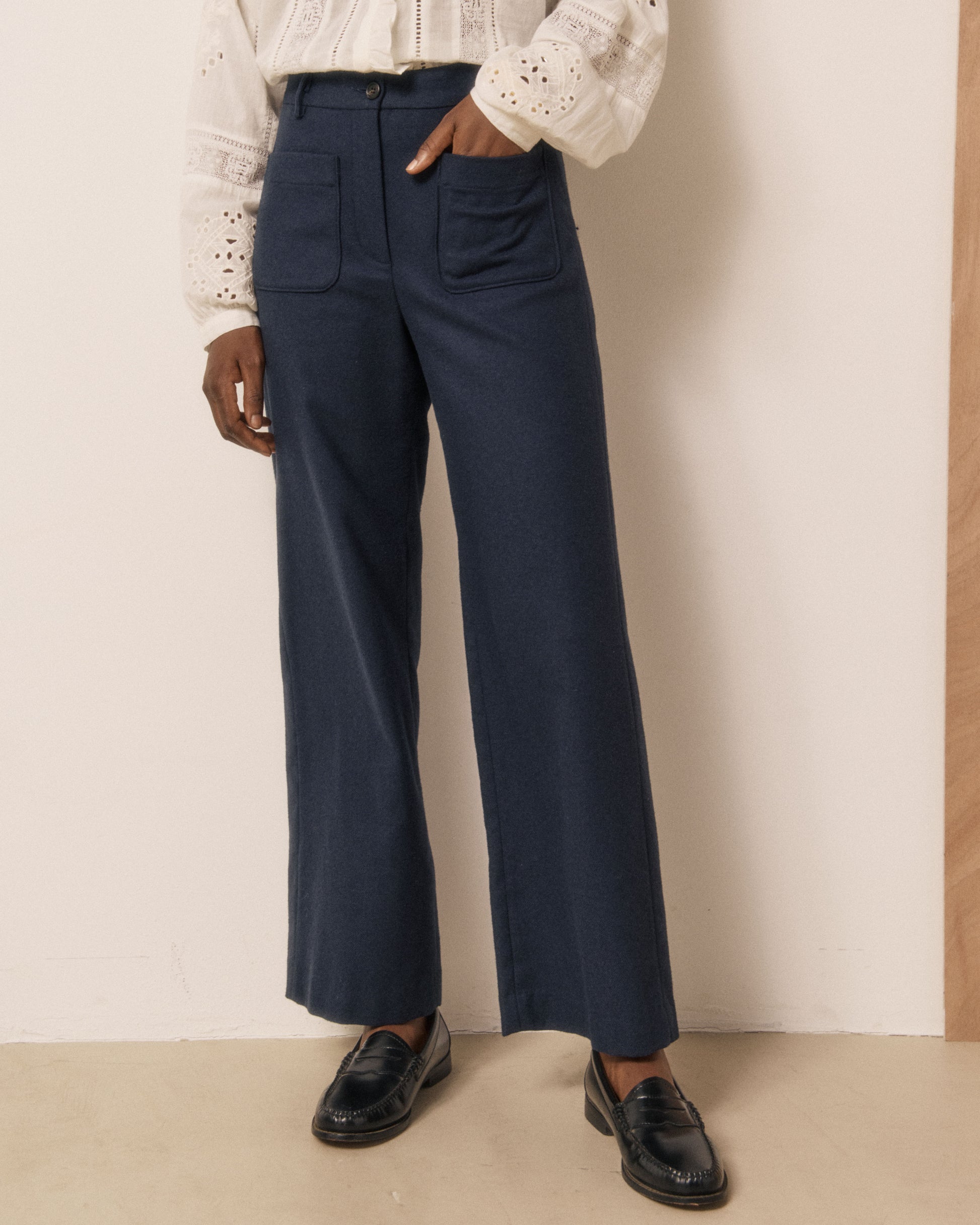Pantalon Femme en Flanelle de Laine Bleu Nuit Poli