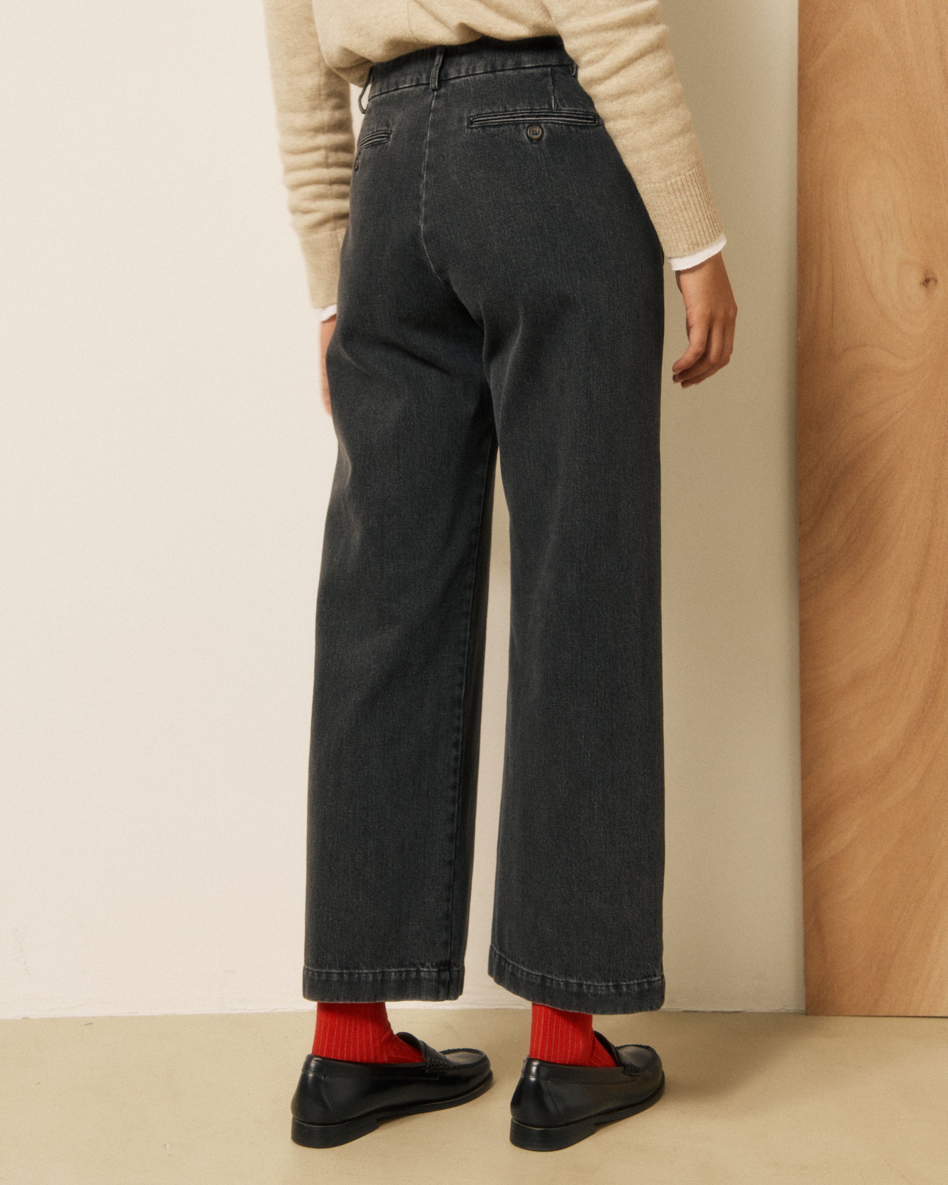 Pantalon Femme en Denim Noir Poli