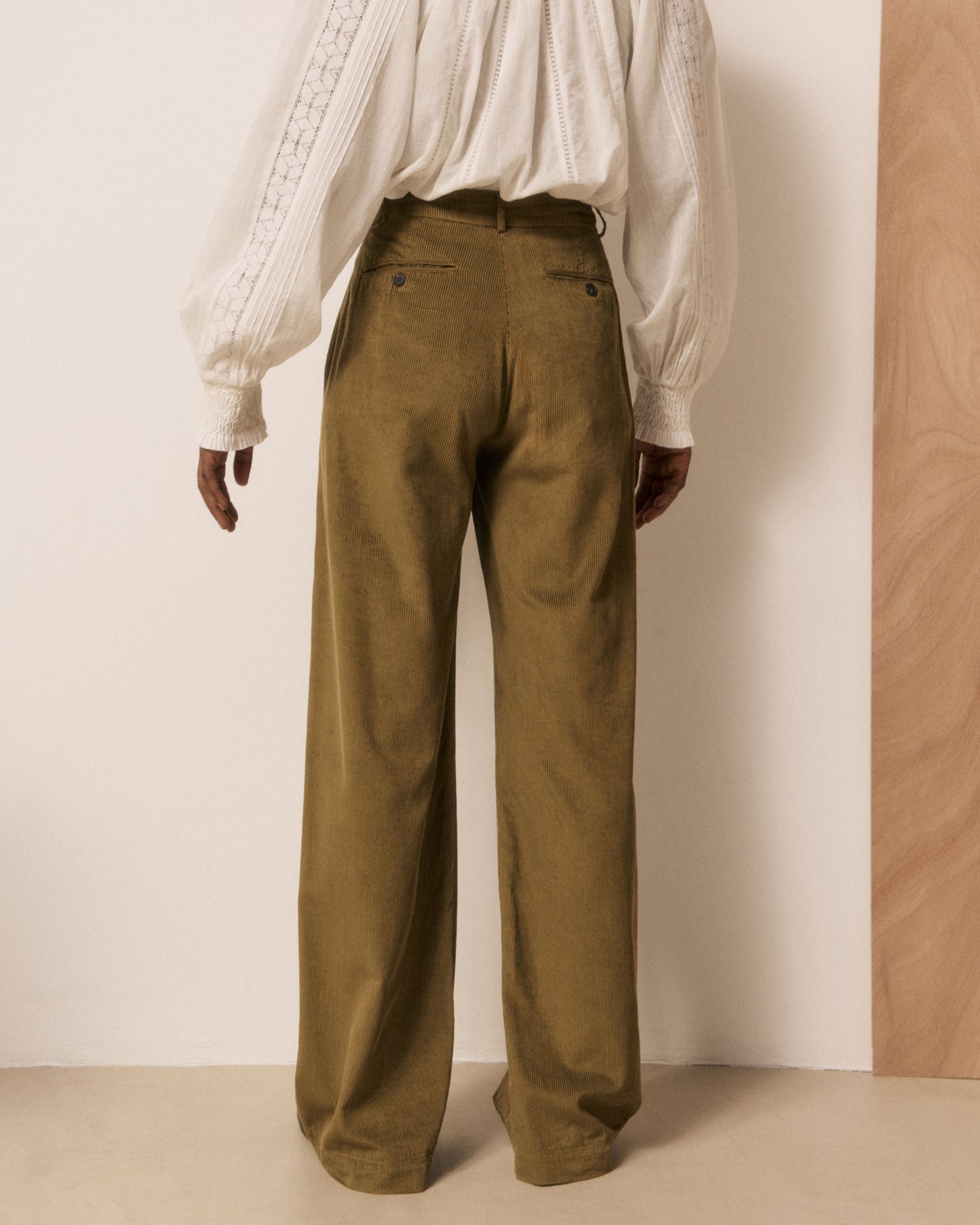 Pantalon Femme en Velours Côtelé Vert Positanon