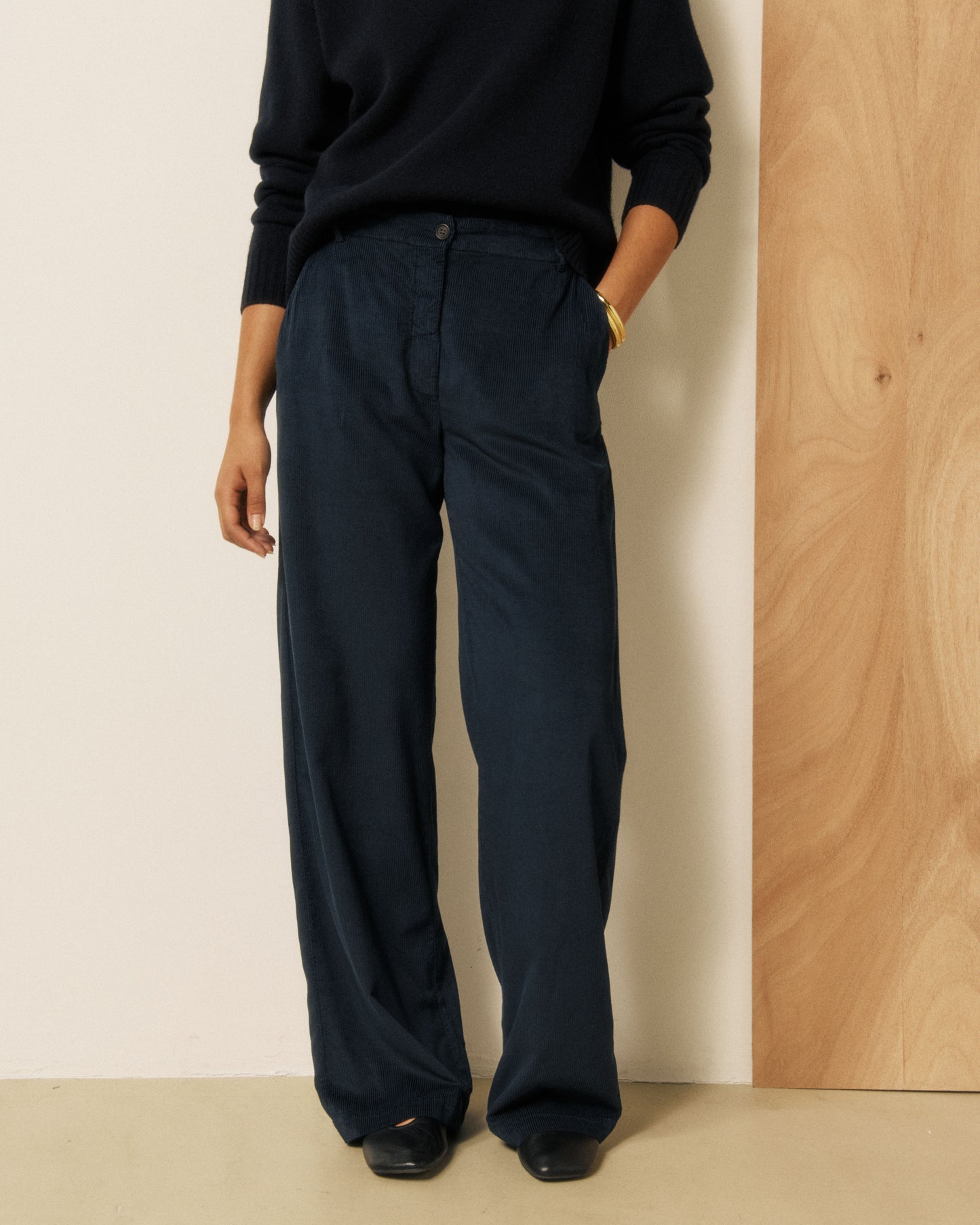 Pantalon Femme en Velours Côtelé Bleu Nuit Positanon