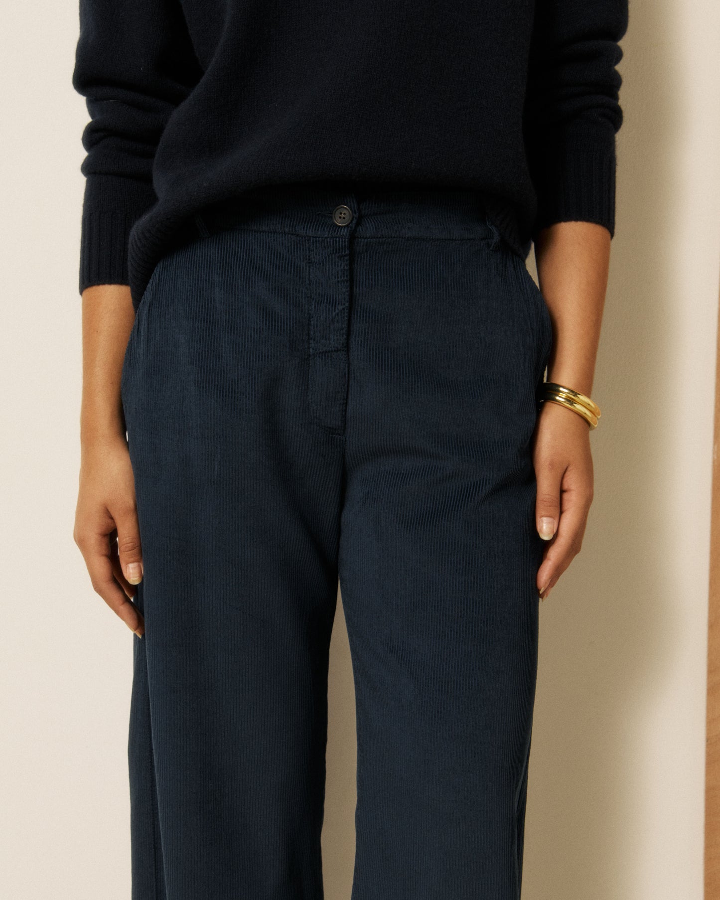 Pantalon Femme en Velours Côtelé Bleu Nuit Positanon