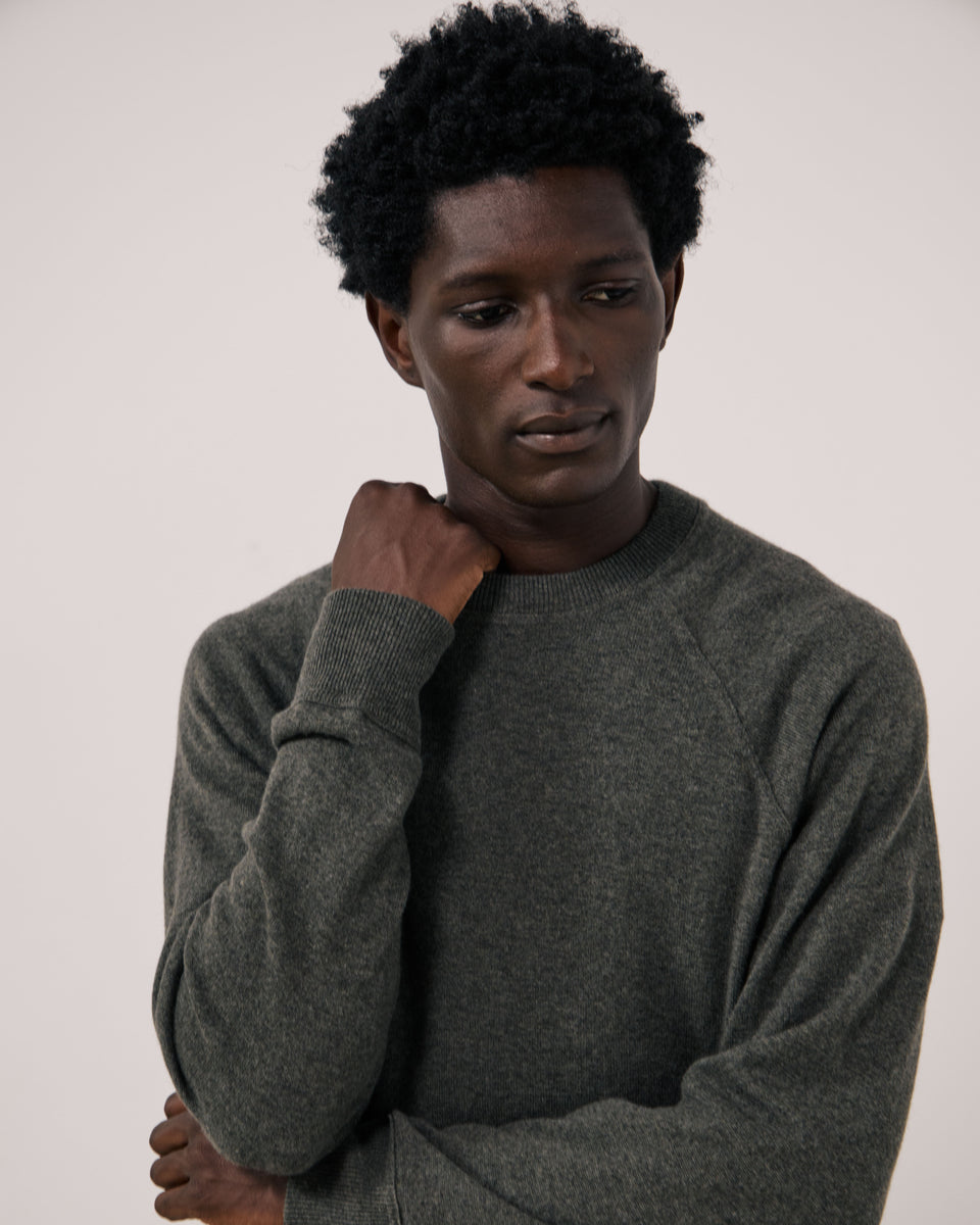 Pull Homme en Laine & Cachemire Vert Militaire Cashmere Sweat - Image 3