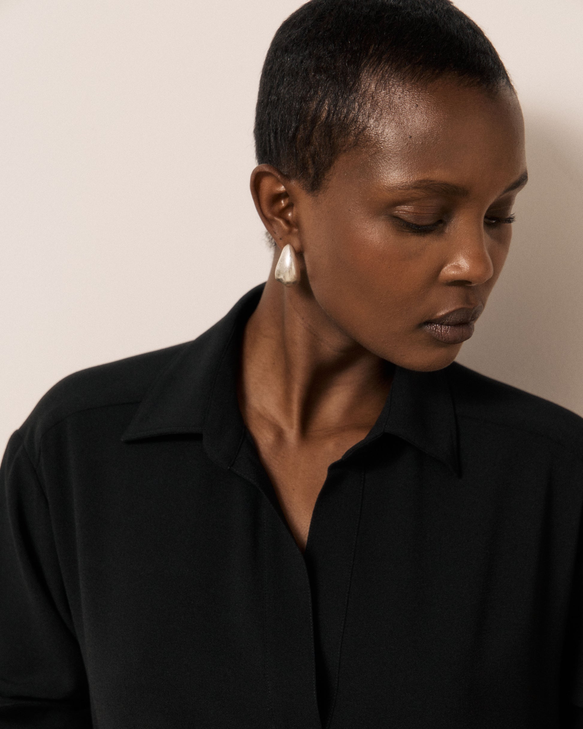 Robe Femme en Crêpe Noir Rusk