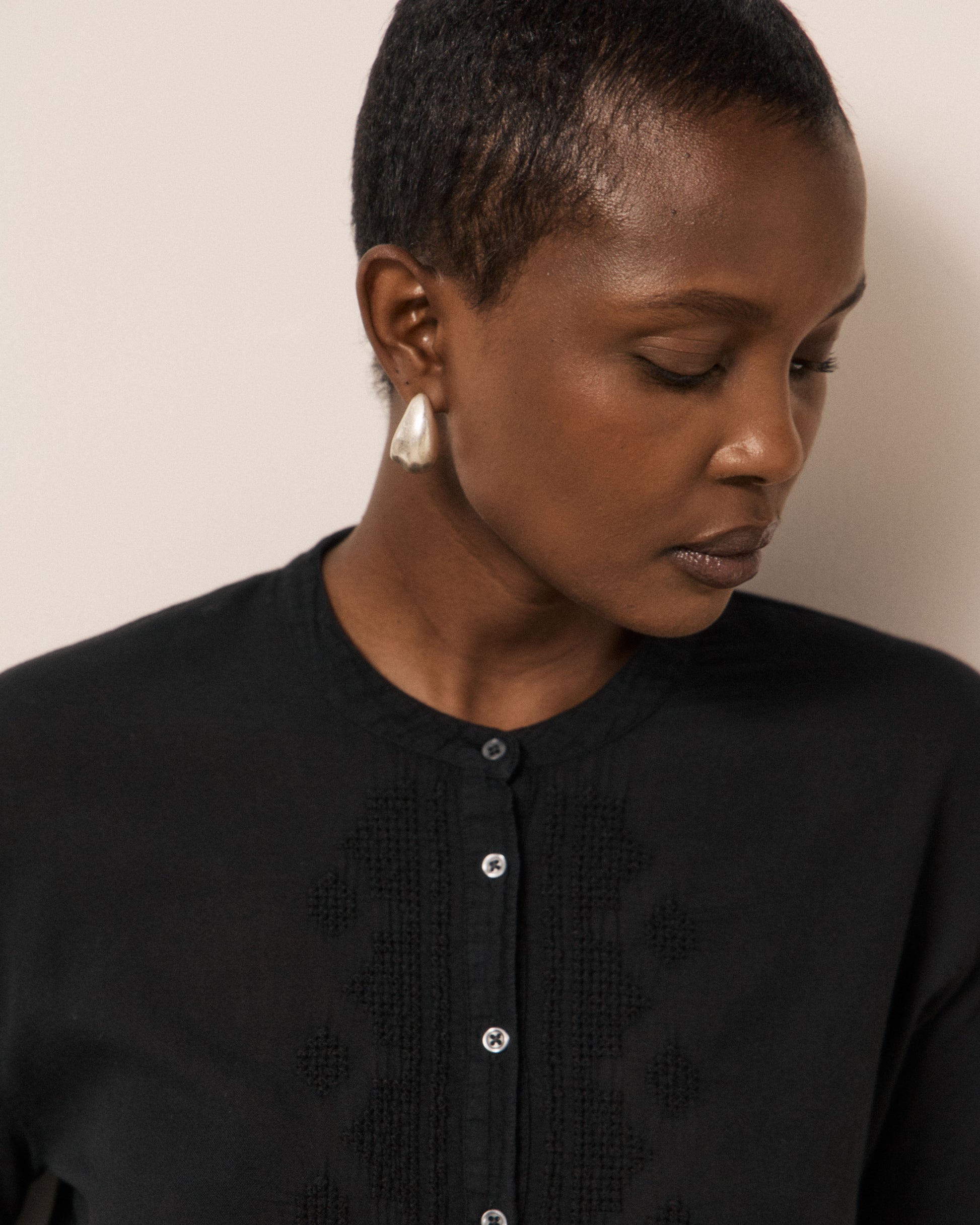 T-shirt Femme en Coton Double Face Noir Tuanake