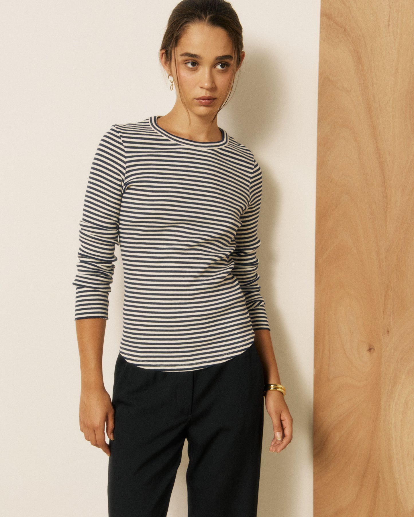 T-shirt Femme en Coton Côtelé à Rayures Ecru & Bleu Marine Taurua