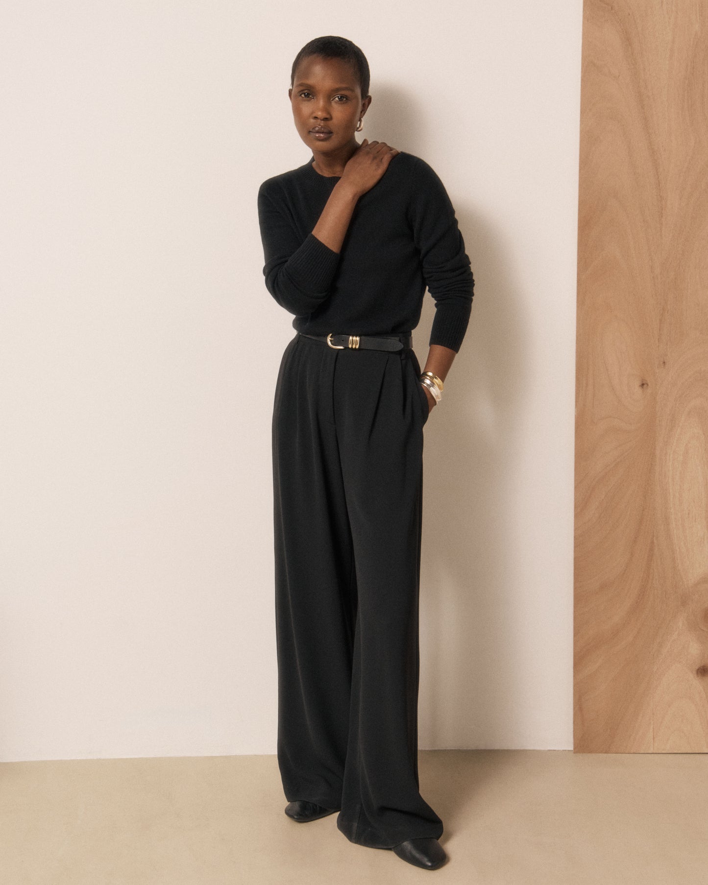 Pull Femme en Laine & Cachemire Noir Matsya