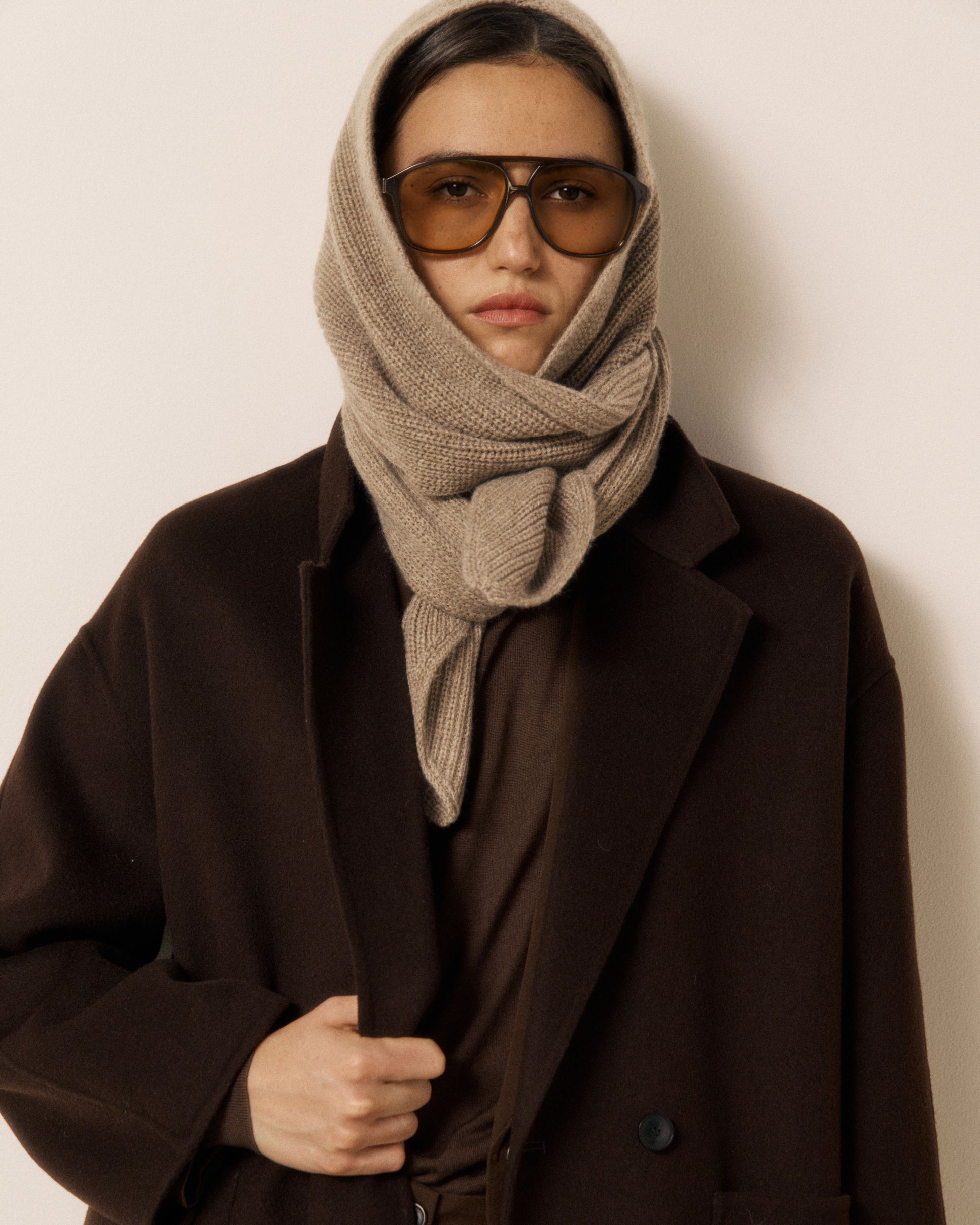 Cagoule Femme en Laine & Cachemire Taupe Mera