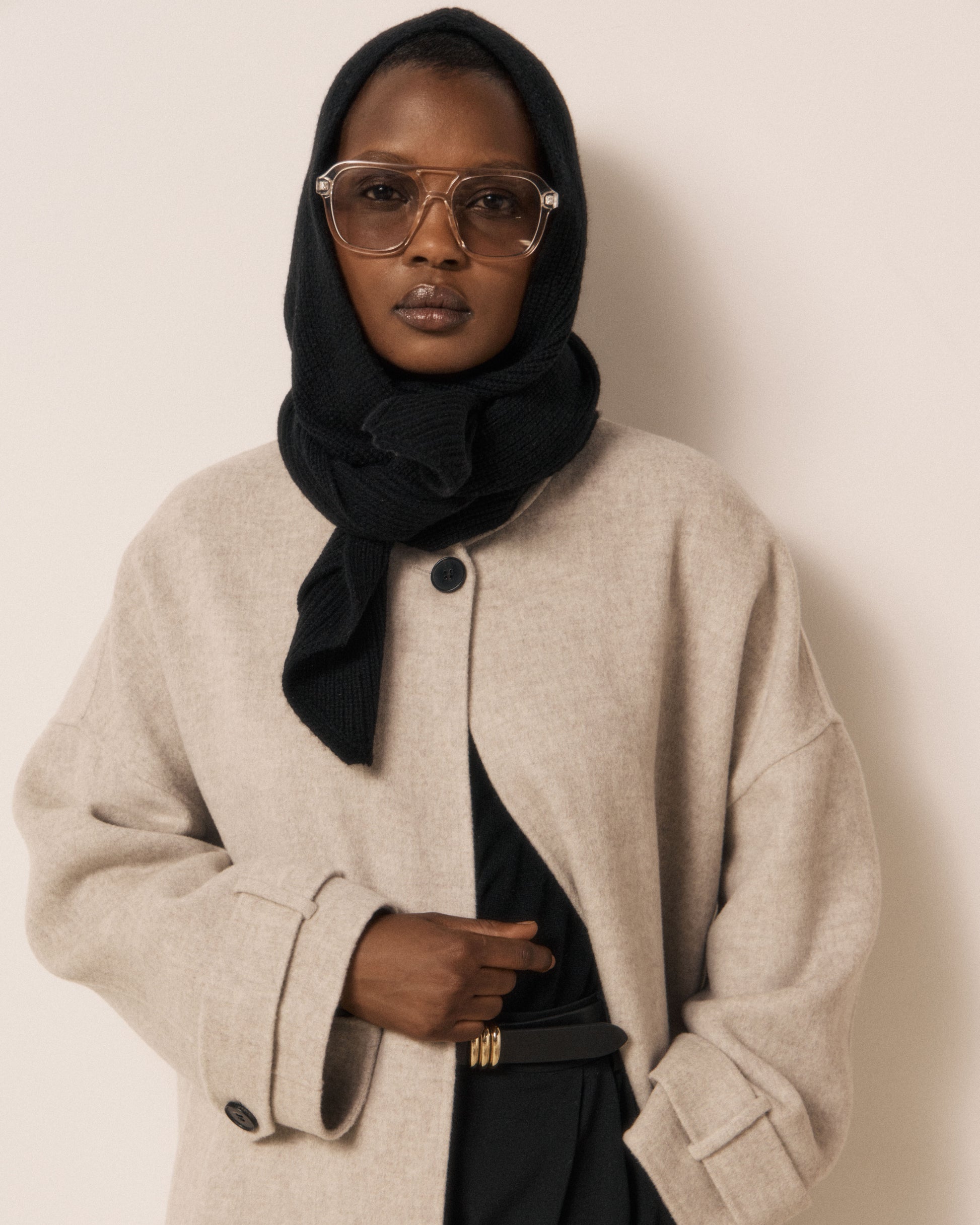 Cagoule Femme en Laine & Cachemire Noir Mera