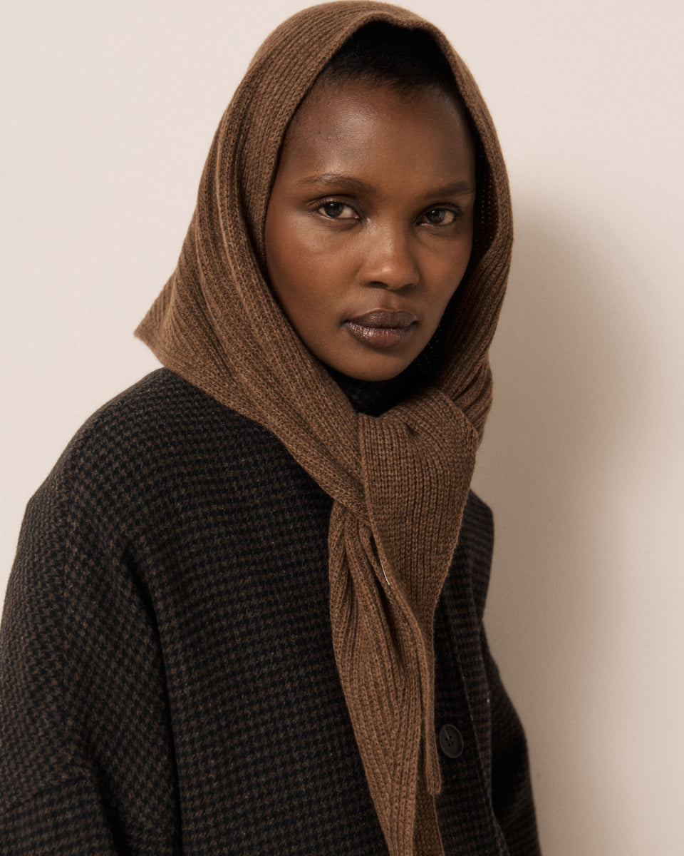 Melie Women's Cognac Wool & Cashmere Scarf - Image 2