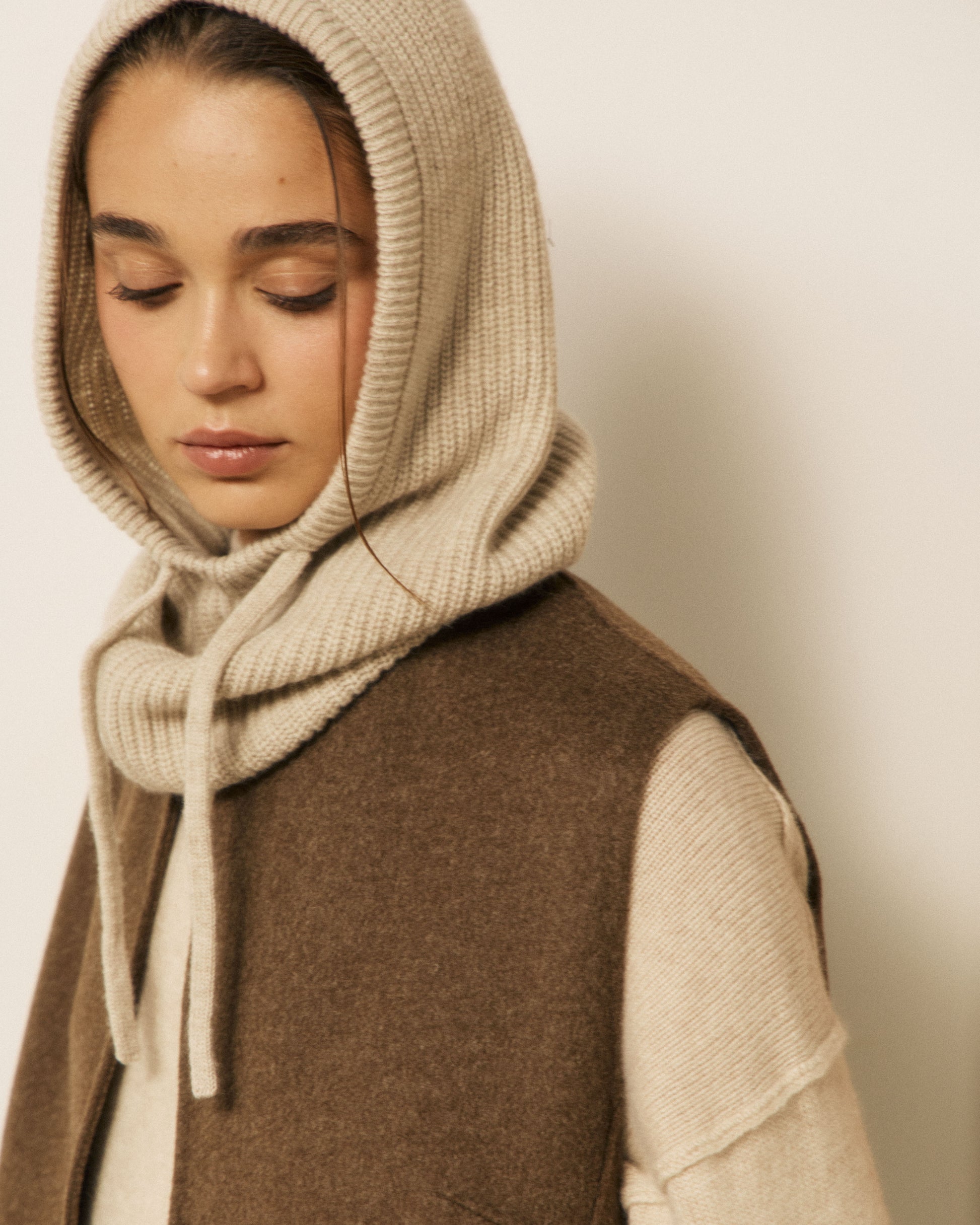 Cagoule Femme en Laine & Cachemire Ecru Meysie