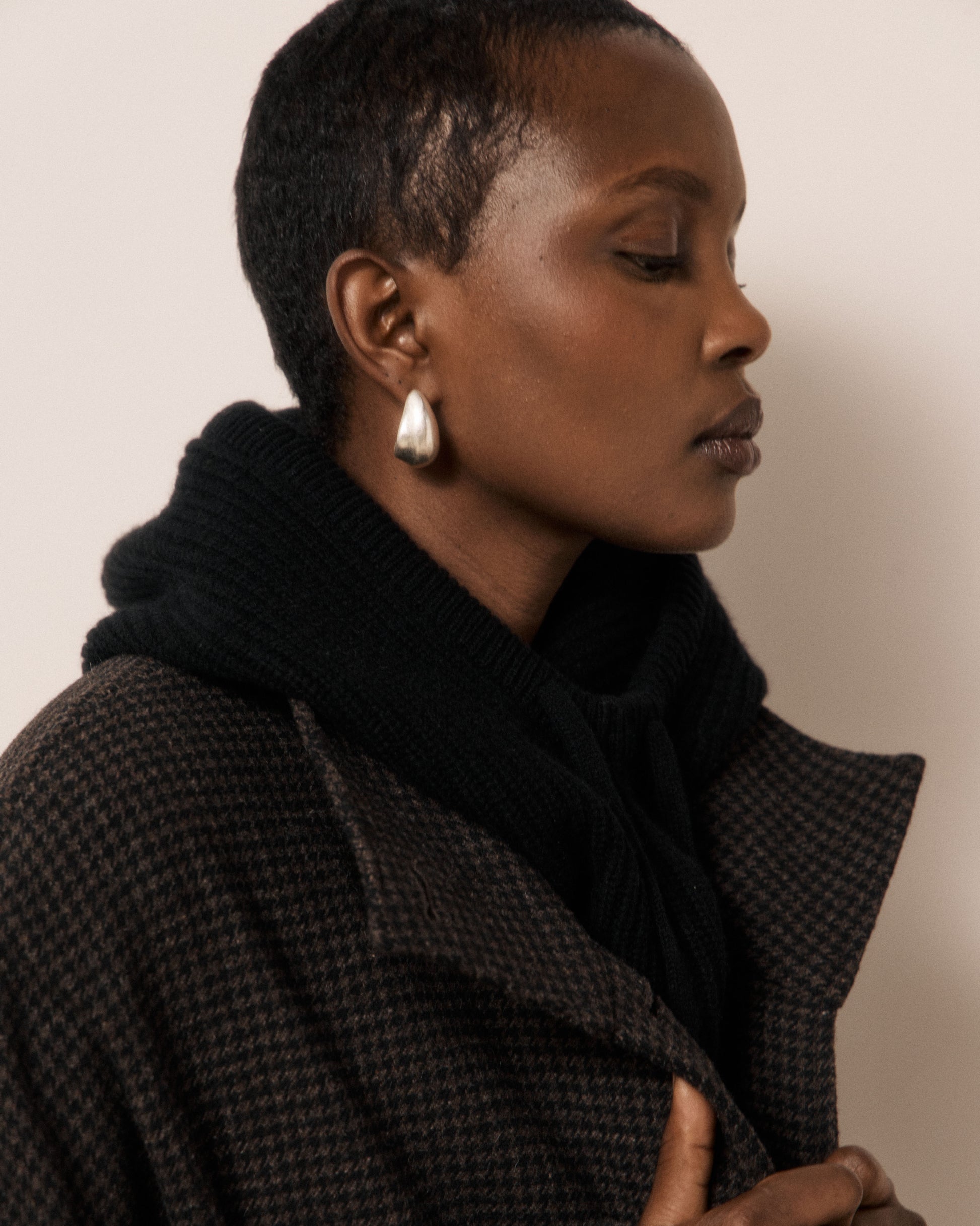 Cagoule Femme en Laine & Cachemire Noir Meysie