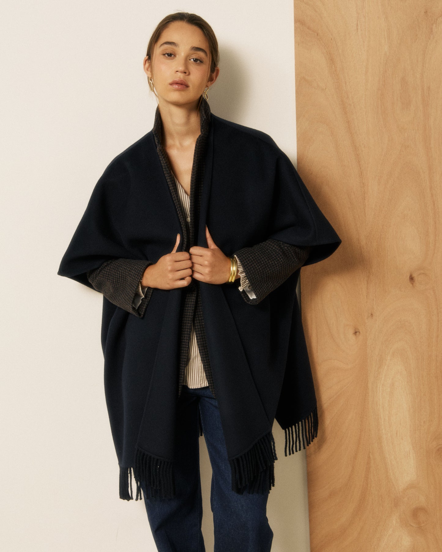 Cape Femme en Laine Double Face Bleu Marine Virginie
