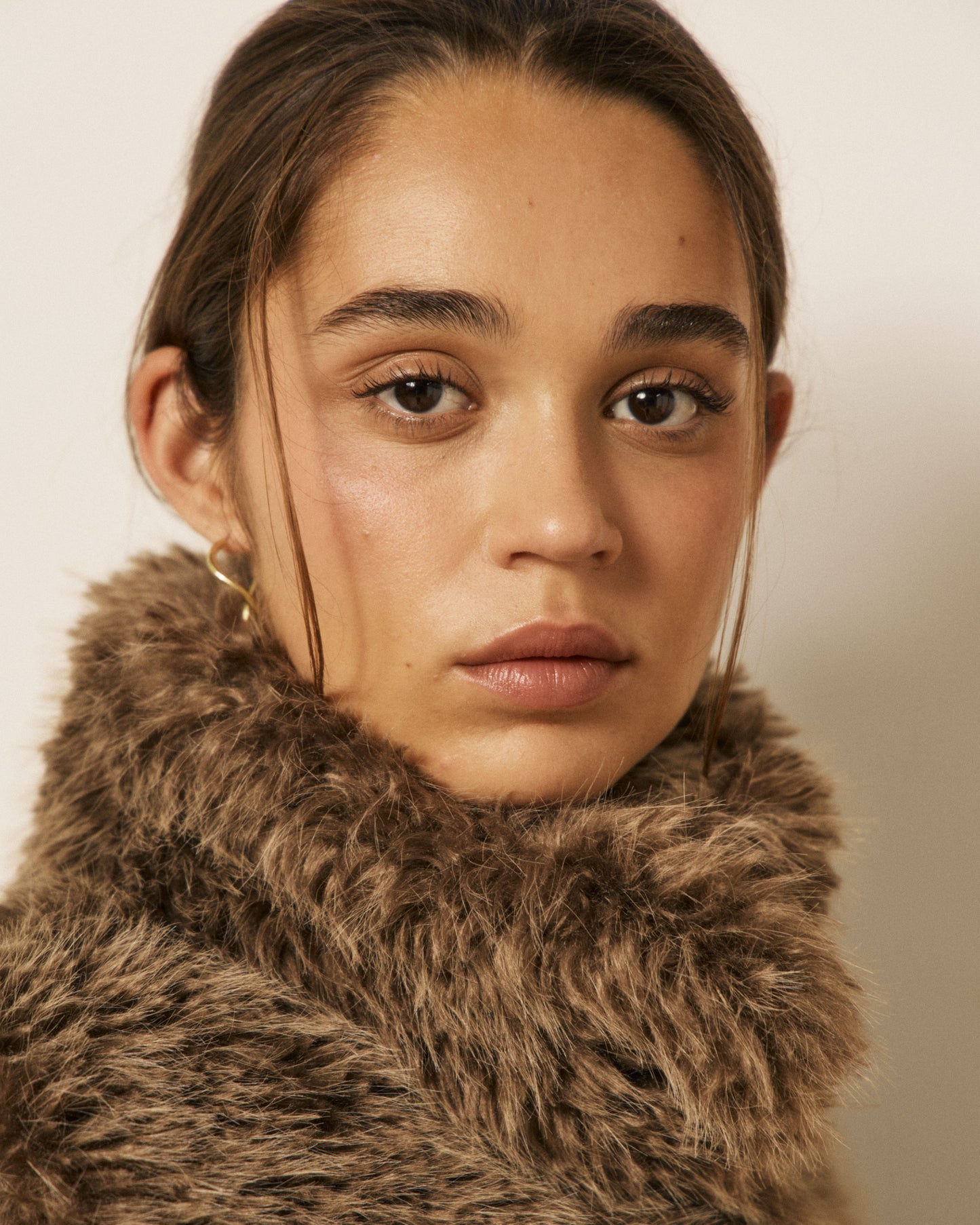 Gilet Femme en Fausse fourrure à poils longs Marron Verso