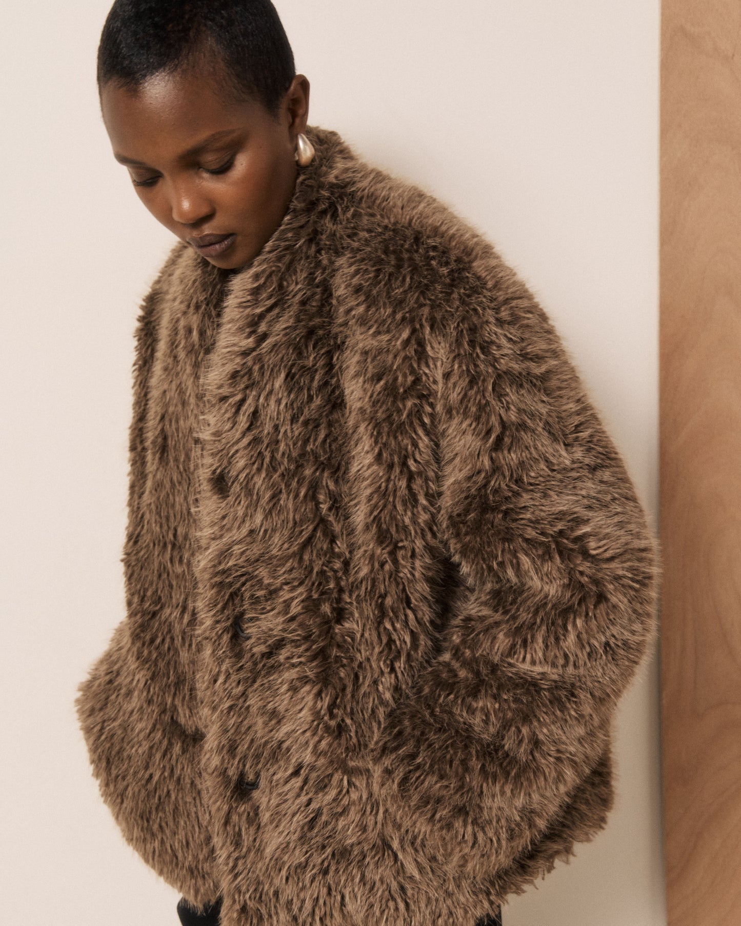 Veste Femme en Fausse fourrure à poils longs Marron Valda
