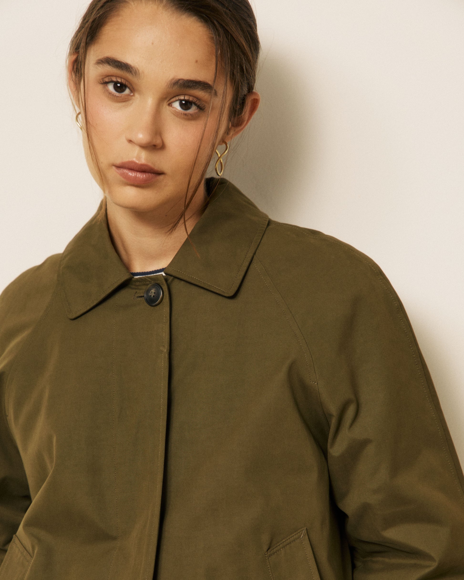Manteau Femme en Gabardine de Coton Vert Militaire Voltaire