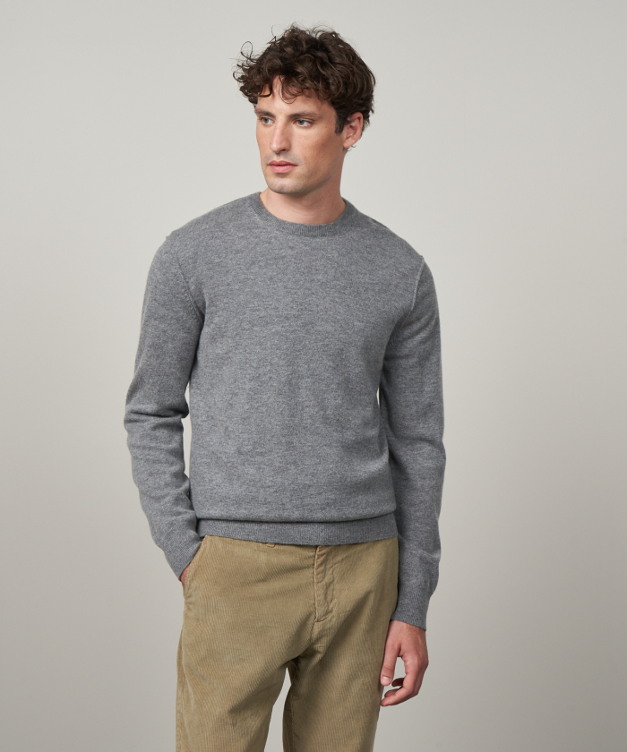 Light grey wool and cashmere sweater