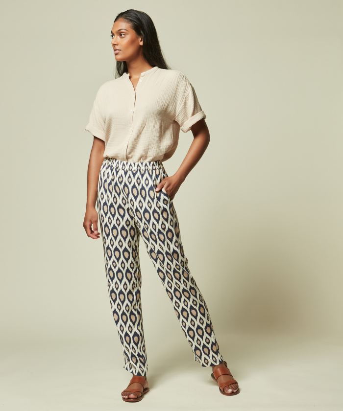 Pang pants with navy and beige ikat print